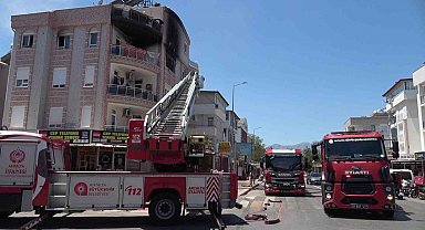 Antalya'da dairede çıkan yangında 1'i bebek 5 kişi dumandan etkilendi
