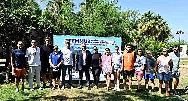 Antalya'da dip temizliğinde çok sayıda plastik ve teneke ambalaj atığı çıkarıldı