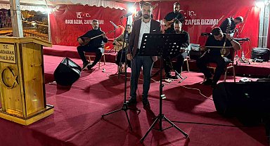 Ardahan'da 15 Temmuz Demokrasi ve Milli Birlik Günü'nde kahramanlık türküleri yankılandı