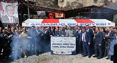Ardanuç ilçesine 200 milyon liralık giriş yolu projesi