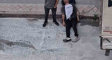 Arnavutköy'de akıl almaz anlar: Kafasını defalarca kamyonet kasasına vurup kendisini bayılttı