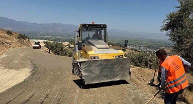 Aydın Büyükşehir 17 ilçede yol çalışmalarını sürdürüyor