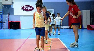 Aydın Büyükşehir'in ücretsiz voleybol kurslarına yoğun ilgi