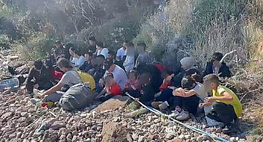 Ayvacık'ta 30 kaçak göçmen yakalandı