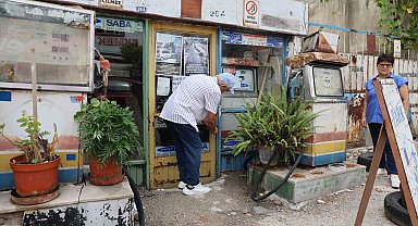 Baba hatırası olan 92 yıllık akaryakıt istasyonu nostaljik görünümüyle dikkat çekiyor