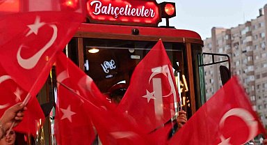 Bahçelievler'de 15 Temmuz şehitleri yürüyüşle anıldı