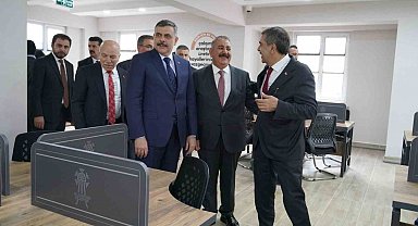 Bakan Çiftçi ve Bakan Tekin'den Palandöken Belediyesi'ne övgü