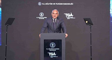 Bakan Ersoy: "Turizm geliri ilk 6 ayda 25,7 milyar dolar oldu"