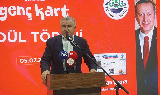Bakan Osman Aşkın Bak: "En büyük hedefimiz gençleri spora yönlendirerek kötü alışkanlıklardan uzak tutmak"
