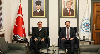 Bakan Yardımcısı Ayhan'dan Erzincan Valiliği'ne ziyaret