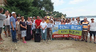 Balıkesir'de vatandaşlar kıyı işgaline tepki gösterdi
