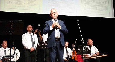 Başkan Arslan, çocuklar için şarkılar söyledi