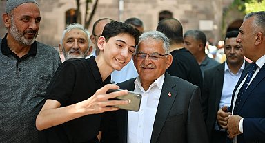 Başkan Büyükkılıç, Kayseri'nin en beğenilen ilk 5 siyasetçisi arasında