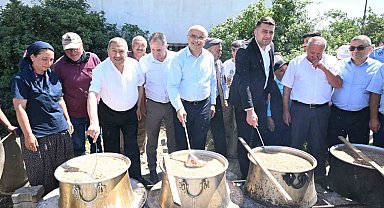 Başkan Er, Darende'de aşure programına katıldı