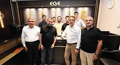 Başkan Erdoğan üye ve esnaf ziyaretlerine devam ediyor