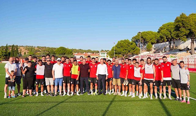 Başkan Ergin'den Ayvalık gücü Belediyespor'a moral ziyareti
