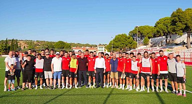 Başkan Ergin'den Ayvalık gücü Belediyespor'a moral ziyareti