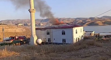 Batman'da caminin çatısında korkutan yangın