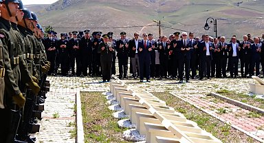 Bayburt'ta 15 Temmuz şehitleri dualarla anıldı