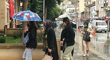 Bayburt'ta gök gürültülü sağanak yağış bekleniyor