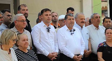 Bayındır'da CHP'den toplu istifa: Belediye Başkanı Sakarsu ve partililer Yeni Parti'ye katıldı