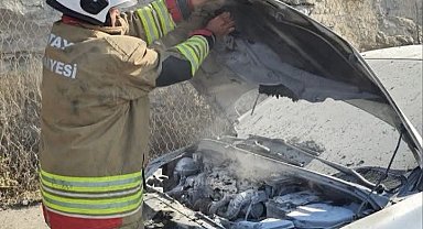 Belen'de otomobil yangını