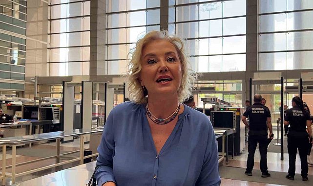 Berna Laçin, İstanbul Cumhuriyet Başsavcılığı tarafından yürütülen "Ahbaplar Suç Örgütü" soruşturması kapsamında ifade vermek üzere İstanbul Adalet Sarayına geldi.