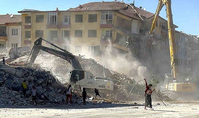 Beydağı Oteli davası eksiklikler nedeniyle ertelendi