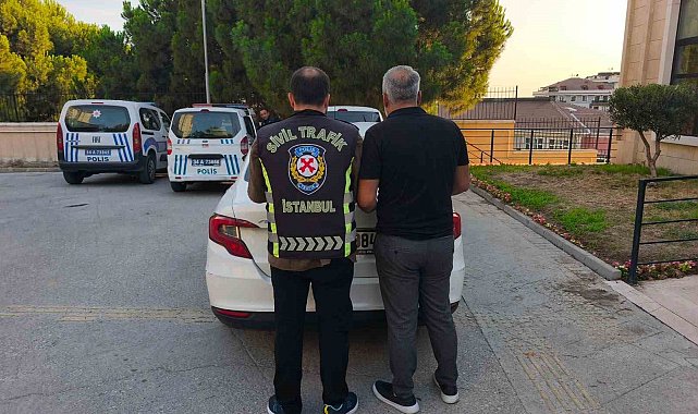 Beylikdüzü'nde taksicinin önünü kesip araç yumruklayan trafik magandasına 182 bin lira ceza
