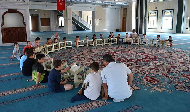 Bilecik'te camiler yaz Kur'an kurslarıyla şenlendi