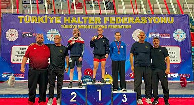 Bilecikli halterci Türkiye üçüncüsü oldu