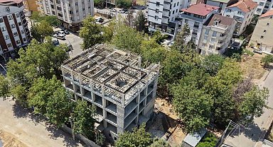 Bilgi evi ve aile sağlığı merkezinin kaba inşaatında sona doğru