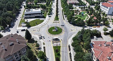 Bolu'da trafik güvenliği için yol çizgileri yenileniyor