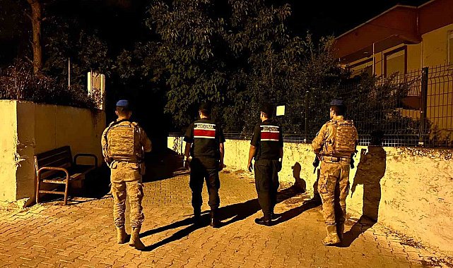 Bozdoğan'da jandarmadan gece boyu yangın ve hırsızlık denetimi