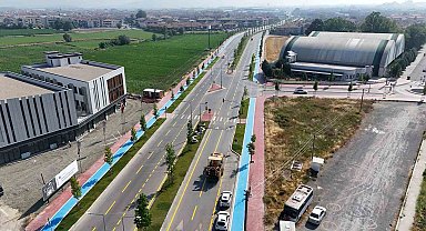 Büyükşehir, yol çizgilerini yenileyerek güvenli ulaşımı güçlendiriyor