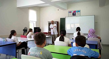 Büyükşehir'in KAYMEK Yaz Okulu'nda çocuklar eğlenerek öğreniyor