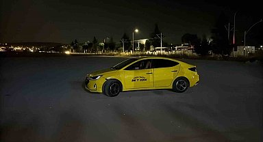Çalınan taksi oto pazarında tek edilmiş halde bulundu