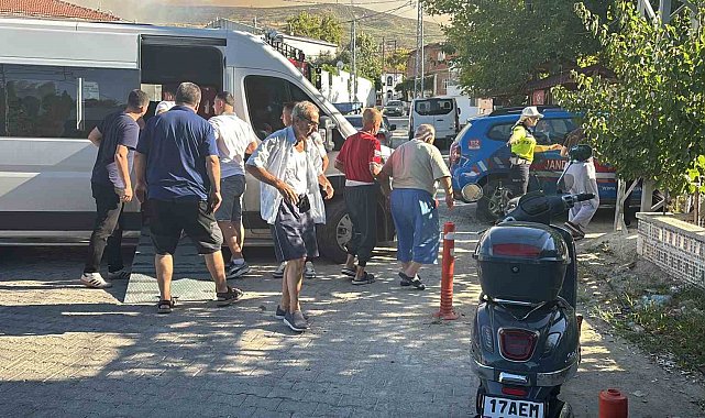 Çanakkale'deki orman yangınında yaşlı bakım merkezi tahliye edildi