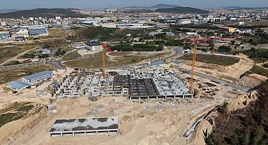 Çayırova Devlet Hastanesi'nin inşaatı yükseliyor