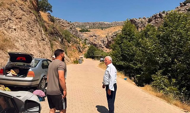 Çermik Belediye Başkanı Karamehmetoğlu, turistlerle bir araya geldi