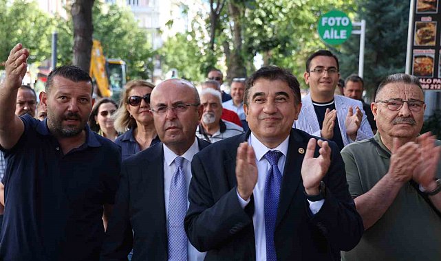 CHP'den istifa eden Kırşehir Belediye Başkanı Ekicioğlu ve teşkilatlar Yeni Parti'ye katıldı