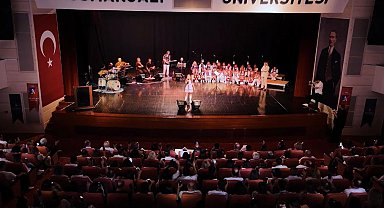 Çocuk Hematoloji ve Onkoloji Servisi'nde tedavi gören çocuklara miniklerden anlamlı destek