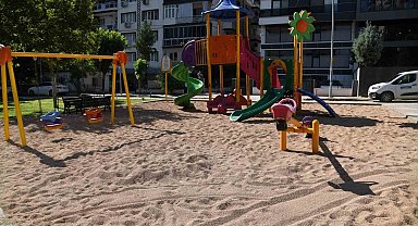 Çocuk parklarında zeytin çekirdeği dönemi