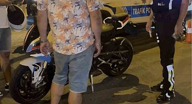 Çorlu'da akrobatik hareketler yapan motosikletliye ağır ceza