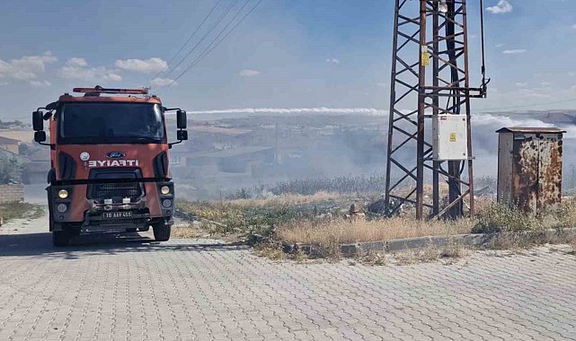 Çorum'da örtü yangınını itfaiye söndürdü