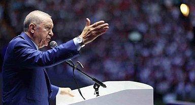 Cumhurbaşkanı Erdoğan: "Gençlerimizin en iyi şekilde yetişmeniz için tüm gücümüzle çalışıyoruz"