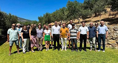 Datça'da zeytin ve badem üreticileri birliği resmen kuruldu