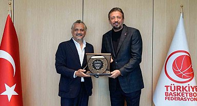 Denizli Basket'ten TBF Başkanı Türkoğlu'na ziyaret