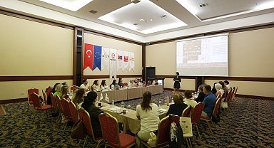 Denizli Büyükşehir, kadın dostu kent için yol haritasını oluşturuyor