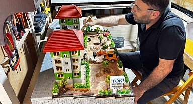 Deprem sonrası yeniden inşa edilen Kahramanmaraş'ın maketini yaptı, Bakan Kurum'a hediye etmek istiyor
